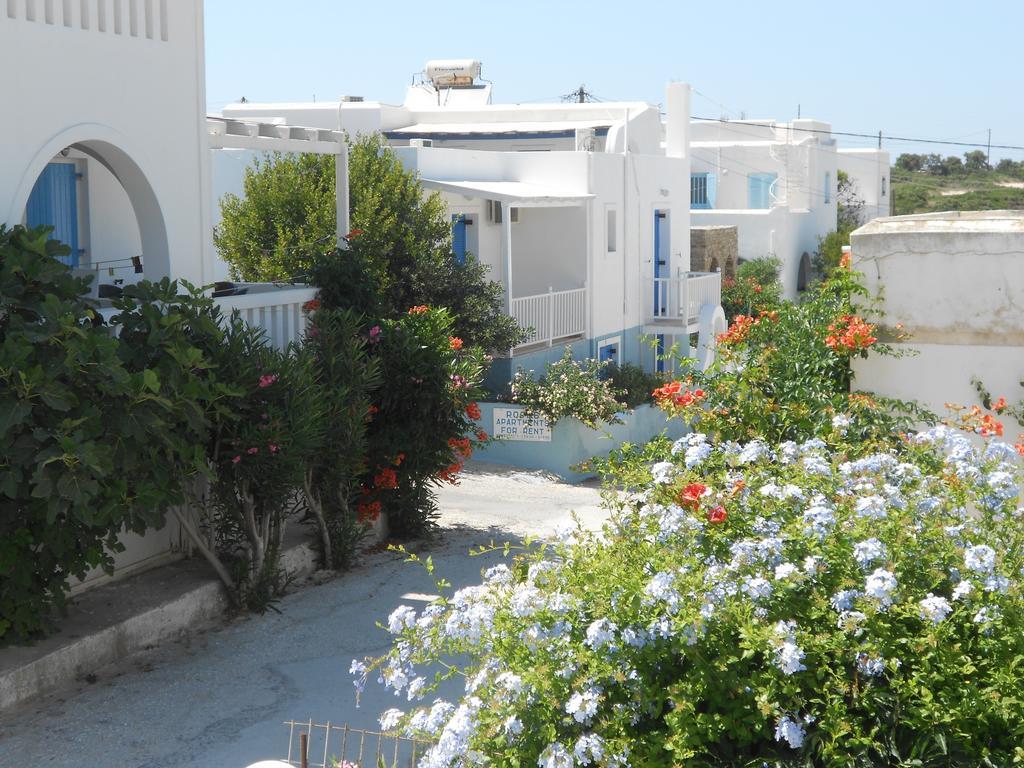 Nicolas Antiparos Hotel Exterior photo