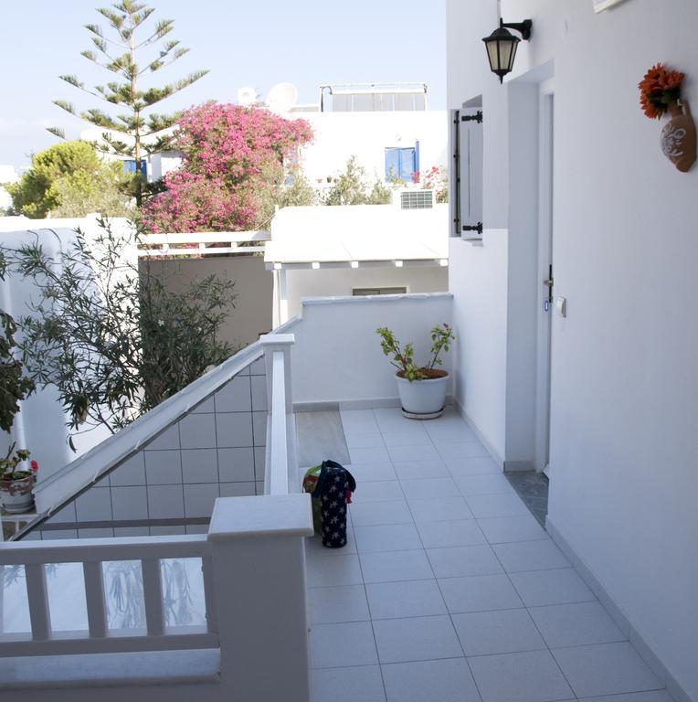 Nicolas Antiparos Hotel Exterior photo